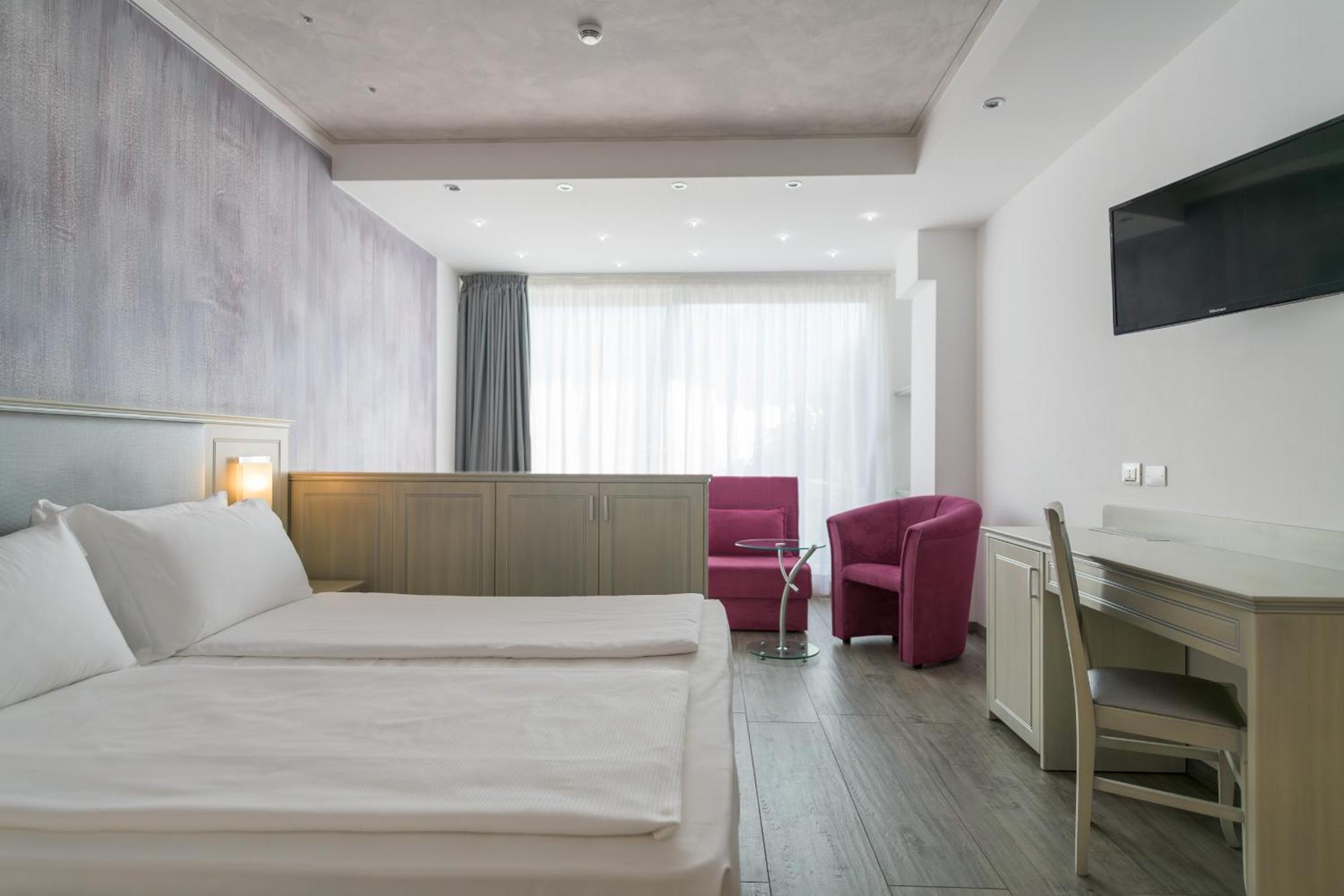 Garda Suite Hotel (Adults Only) Лимоне-суль-Гарда Экстерьер фото
