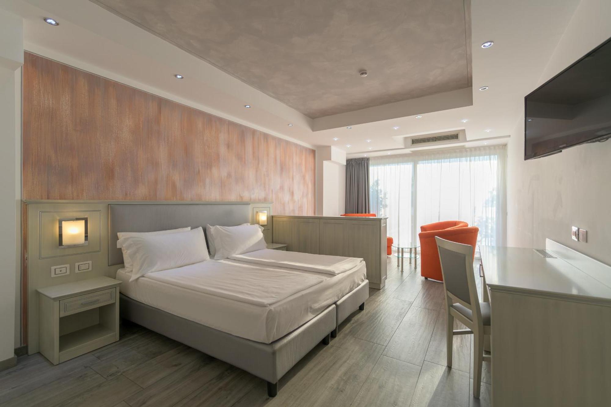 Garda Suite Hotel (Adults Only) Лимоне-суль-Гарда Экстерьер фото