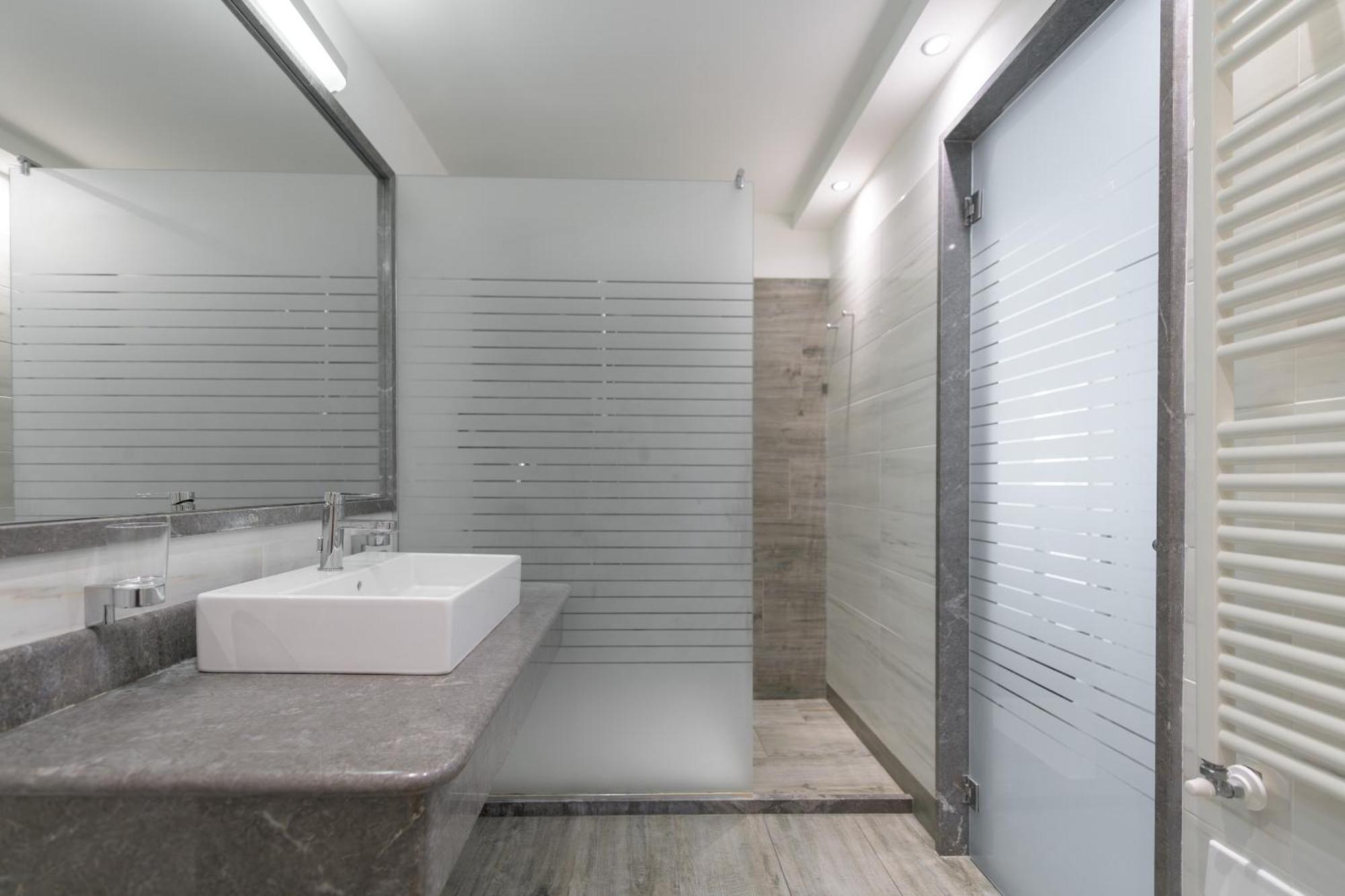 Garda Suite Hotel (Adults Only) Лимоне-суль-Гарда Экстерьер фото